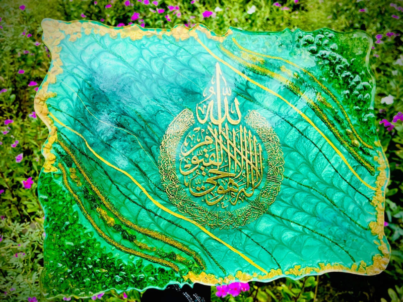 Students learning resin art techniques at Rose Fashion School Chennai